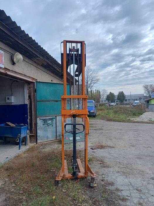 Штабелер погрузчик гідравлічний