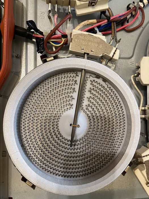 Конфорка к склокерамічної поверхні samsung