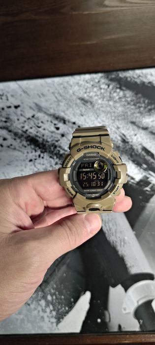 Продам мужские часы CASIO G-Shock GBD-800UC-5ER