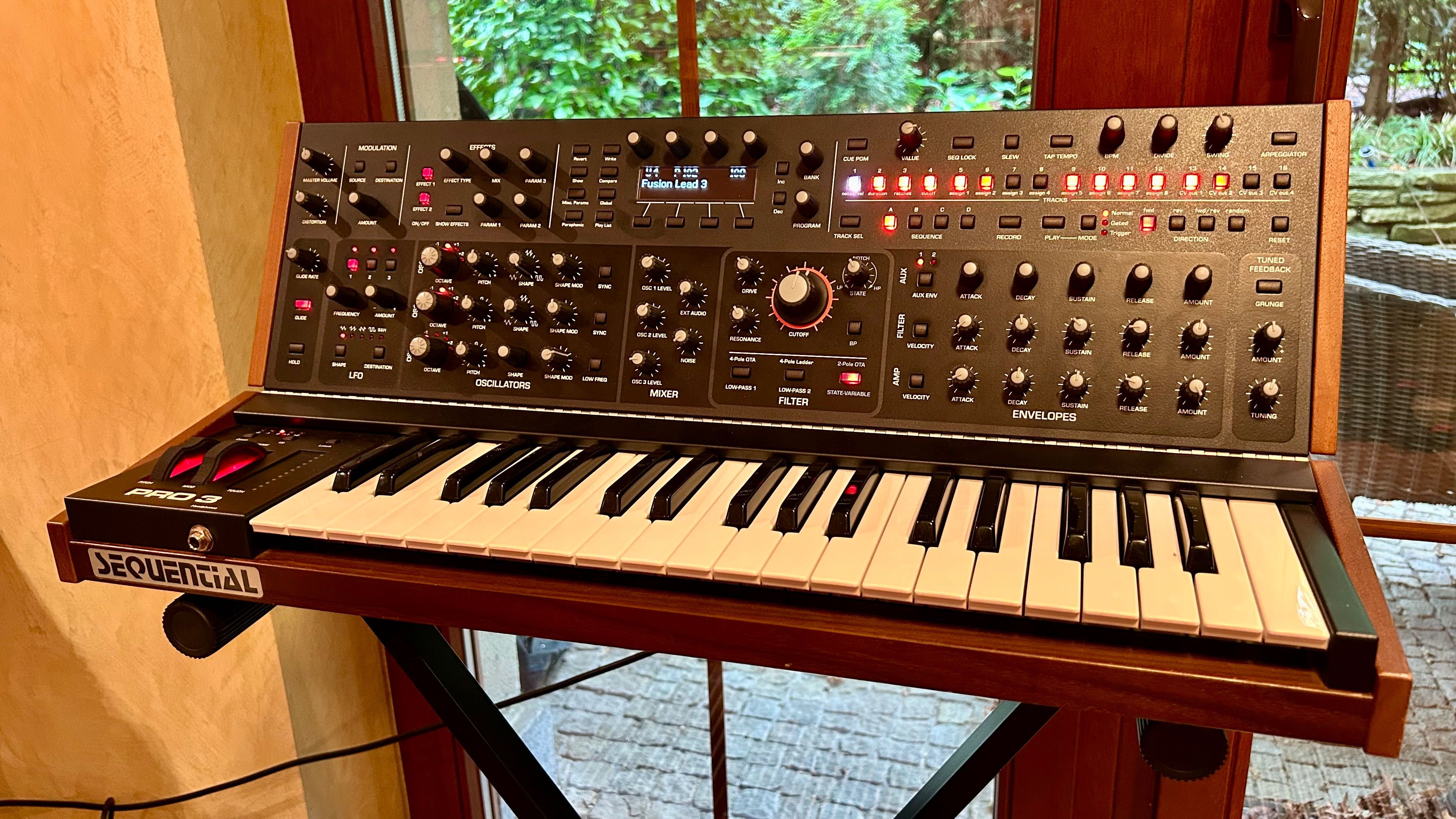 Syntezator  SEQUENTIAL PRO 3 Se