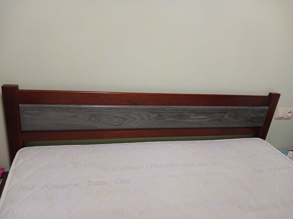 Деревяне ліжко з дуба 160/200