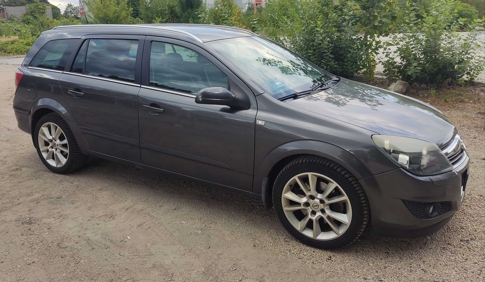Opel Astra H 1,6 180KM 2009 kombi ,przebieg 239000