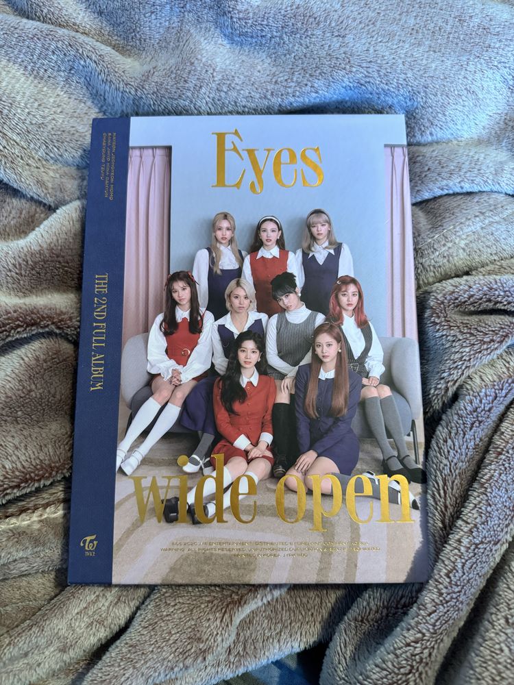 Album Twice Eyes wide open ver retro kpop