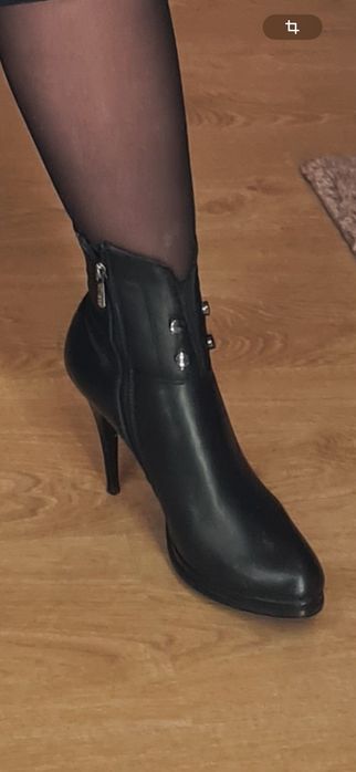 Шкіряні ботильйони 40 розмір повний