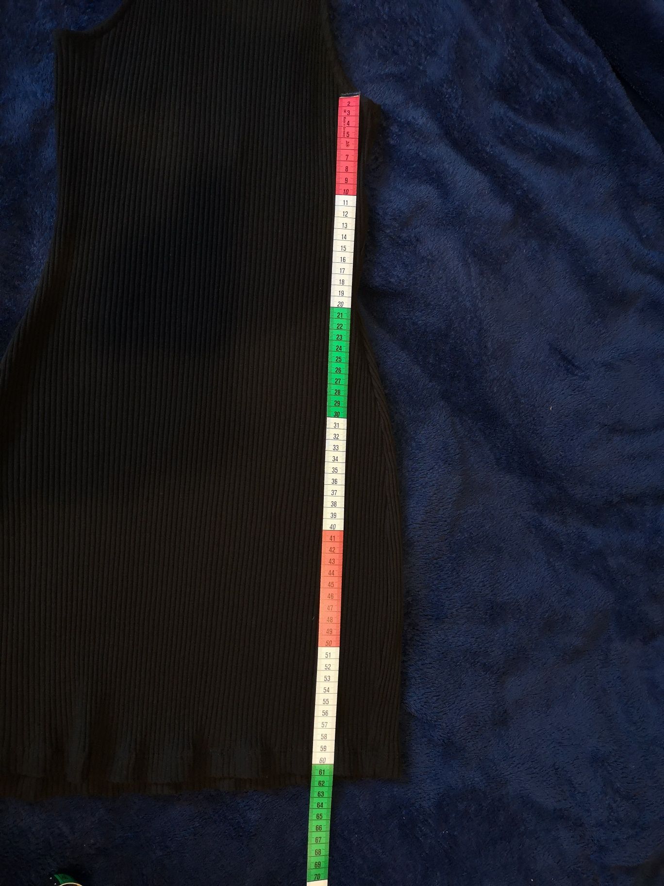 Czarna sukienka bodycon dress dżersej
Rozmiar xs
Stan idealny, nigdy n