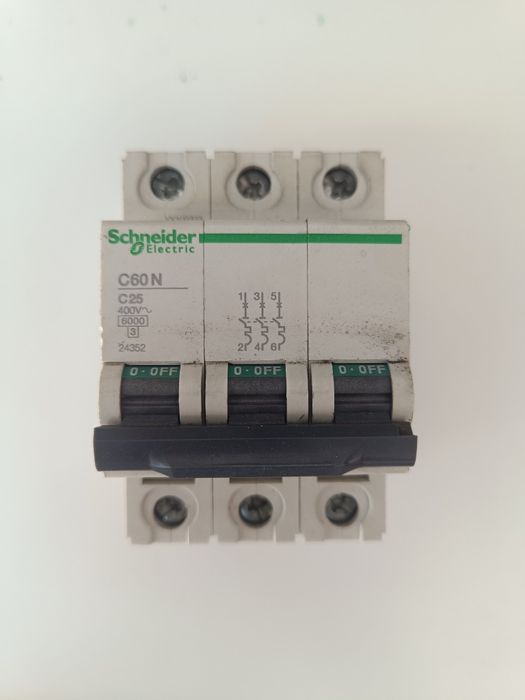 Disjuntor Schneider Electric C60N C25
