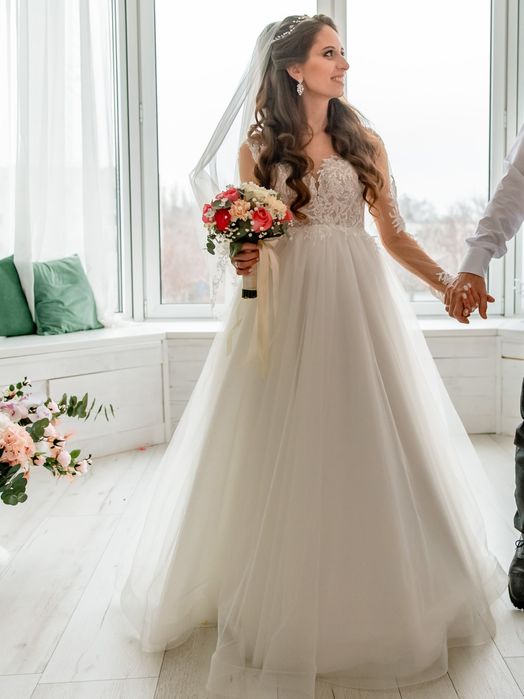 Весільна сукня 40-42р.