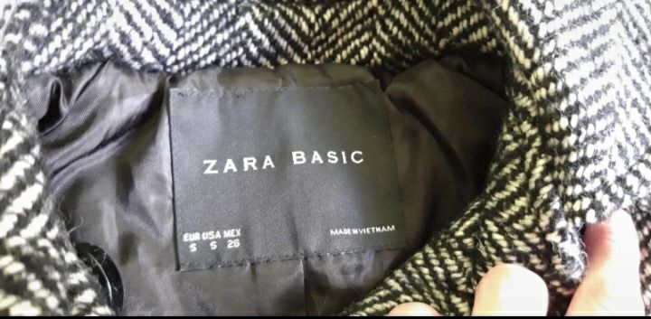 Zara krótki elegancki płaszczyk S 36