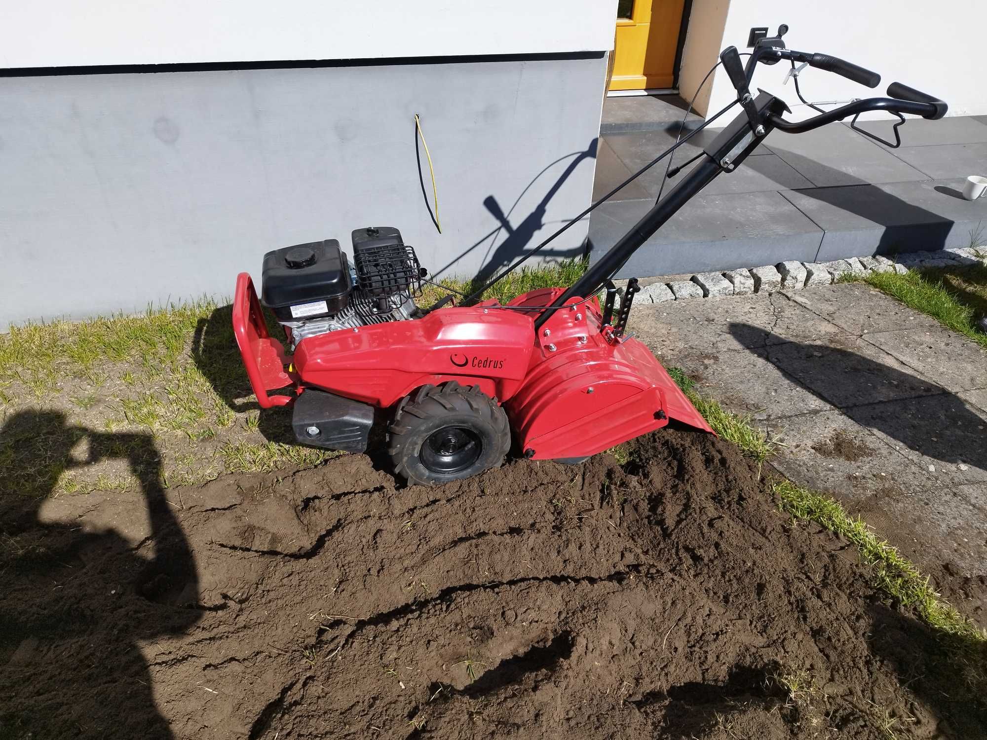 MOCNA GLEBOGRYZARKA 6.5KM  Briggs&Stratton / wertykulator