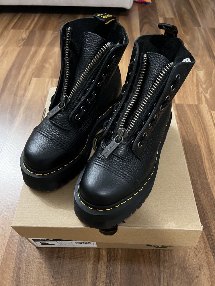 Buty Dr Martens Sinclair czarne na platformie rozmiar 37