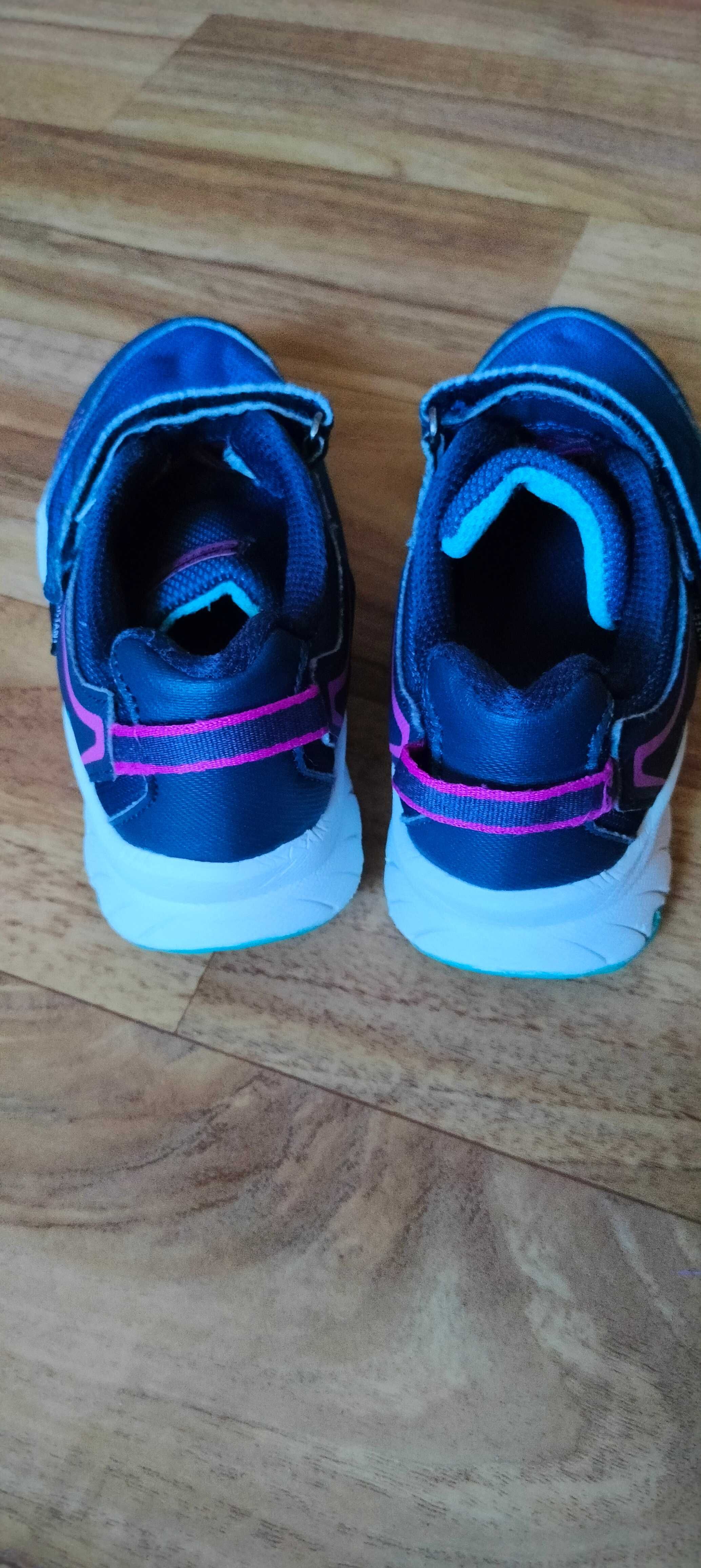 Adidasy dziecięce