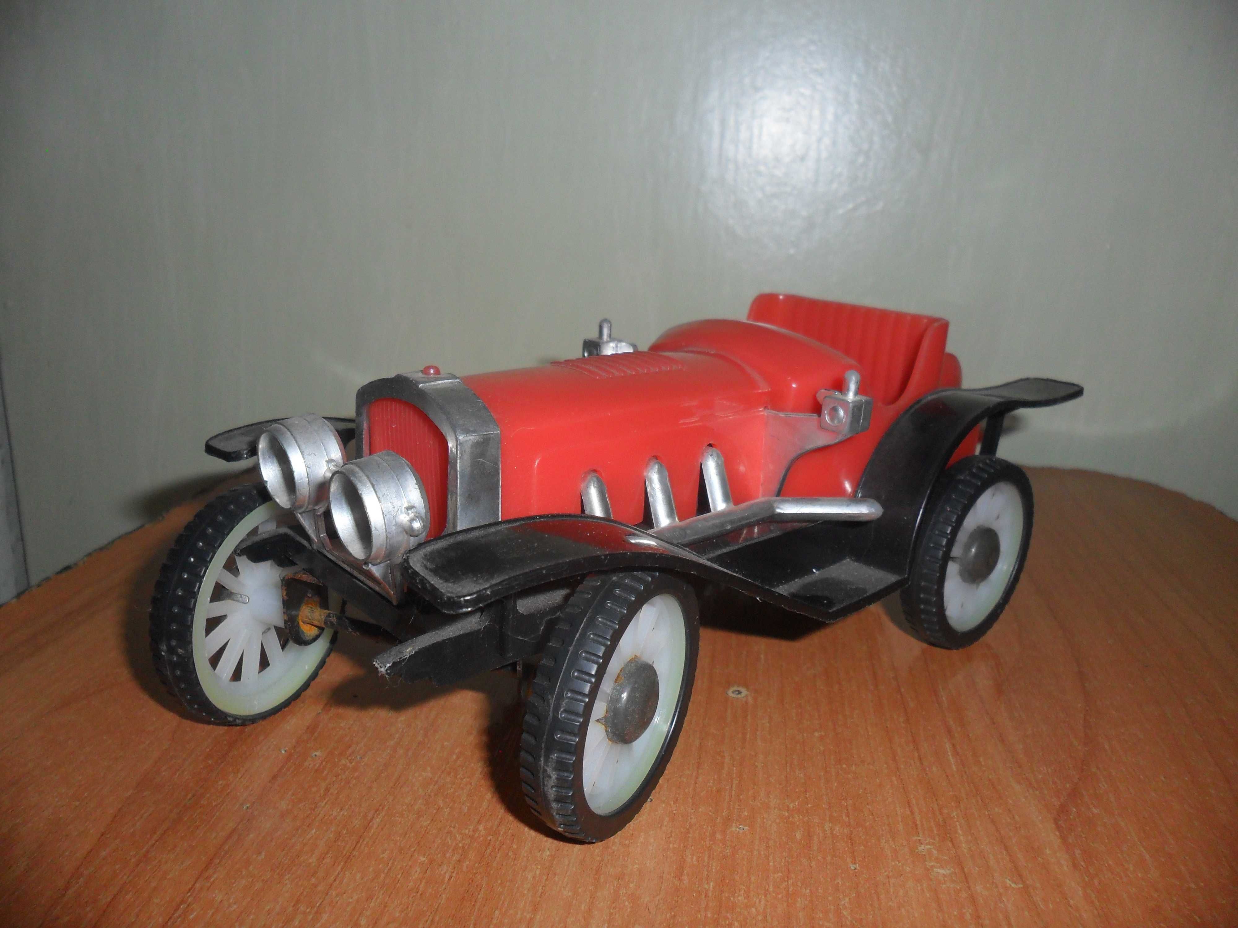 Машинка коллекционная СССР 1:24 chevrolet, Land rover