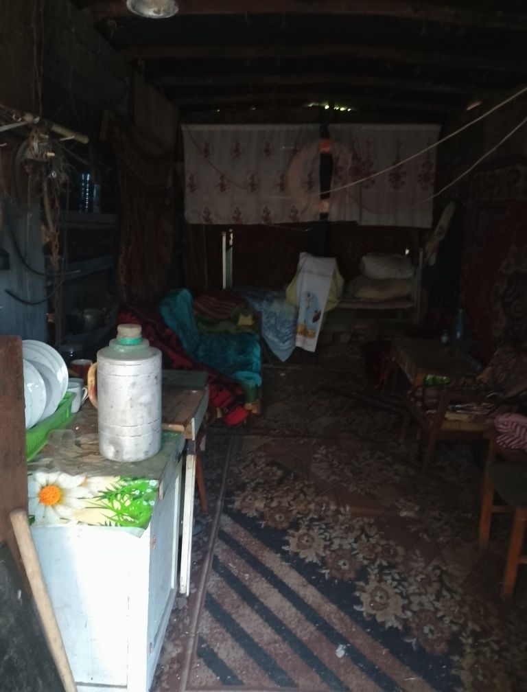 Гараж на лодочной станции Романково
