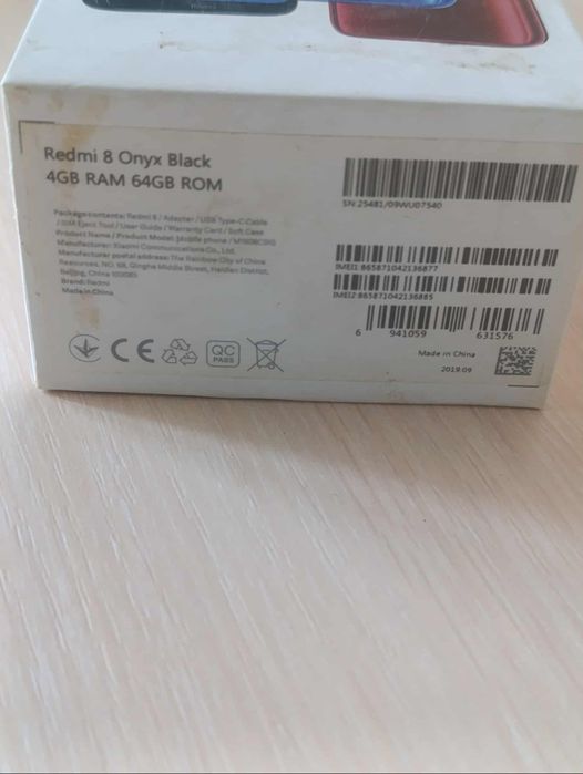 Смартфон Redmi 8 4/64 памяті