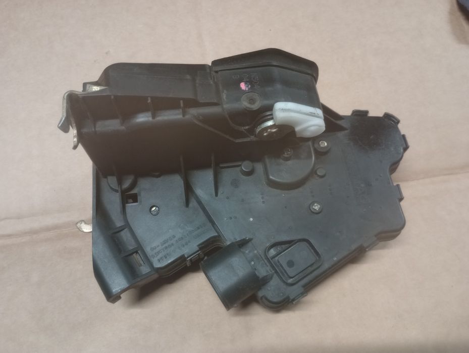 BMW E46 zamek prawy tył tylny