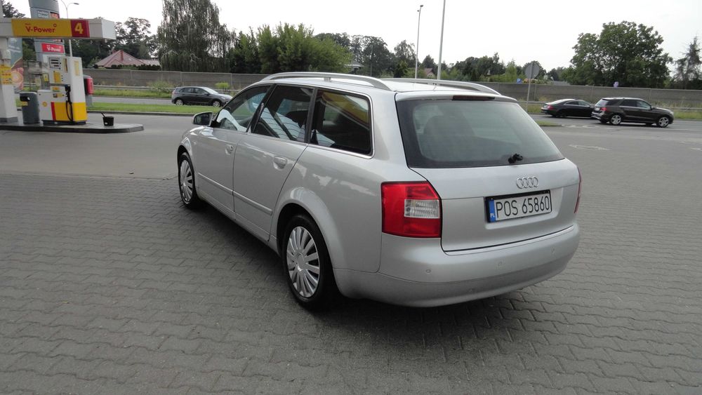 Lampa lewa tył tylna Audi A4 kombi B6 2001 MODEL B6