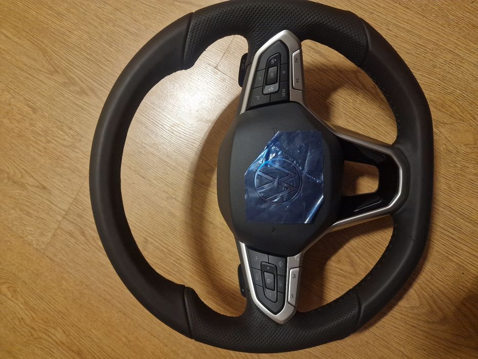 Vendo volante golf 8