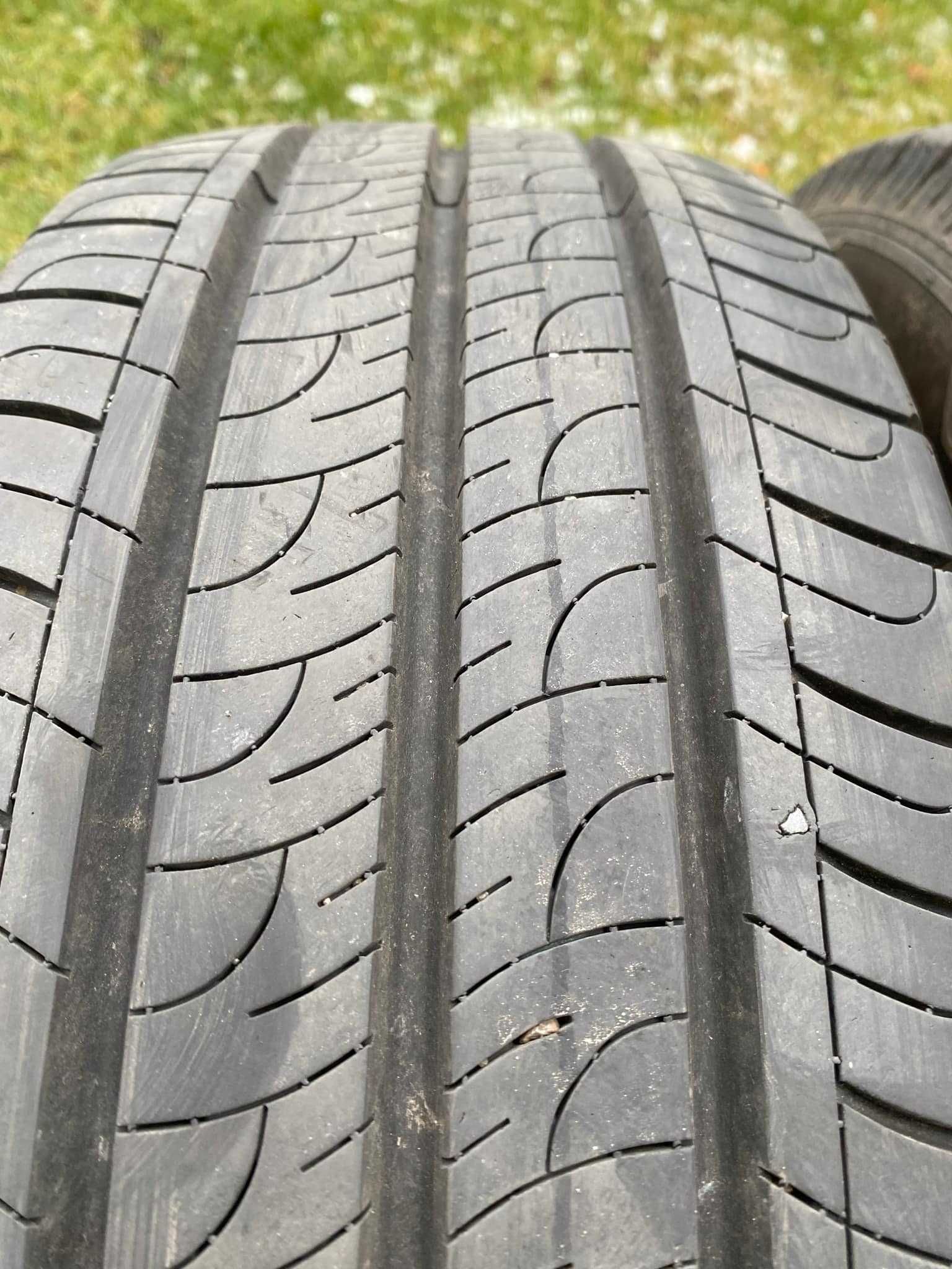 Opony letnie Goodyear Efficient Grip Cargo 215/65 R16C 106/104H 2023r