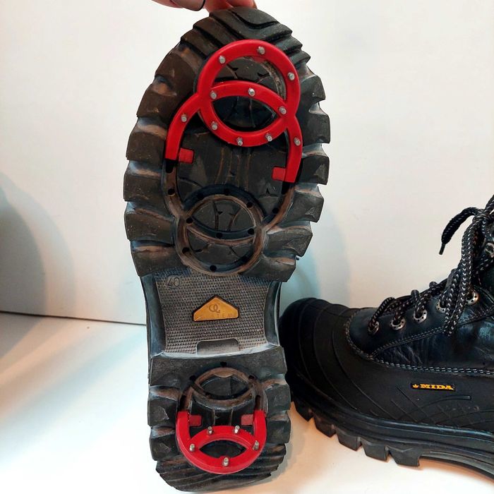 Ботинки мужские 40р зима производитель Мида.