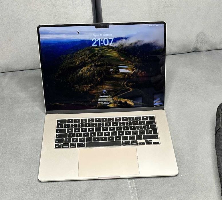 Apple Mackbook Air 15" 8gb/256gb SSD mysz apple gwarancja hub USP-C