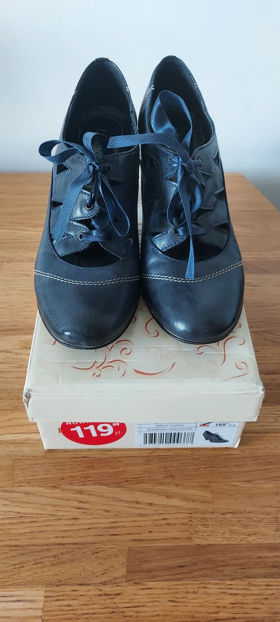 Czółenka niebieskie Lasocki r.37