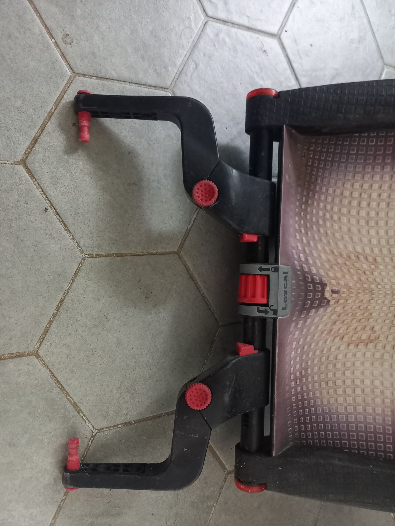 Dostawka do wózka dziecięcego Lascal platforma