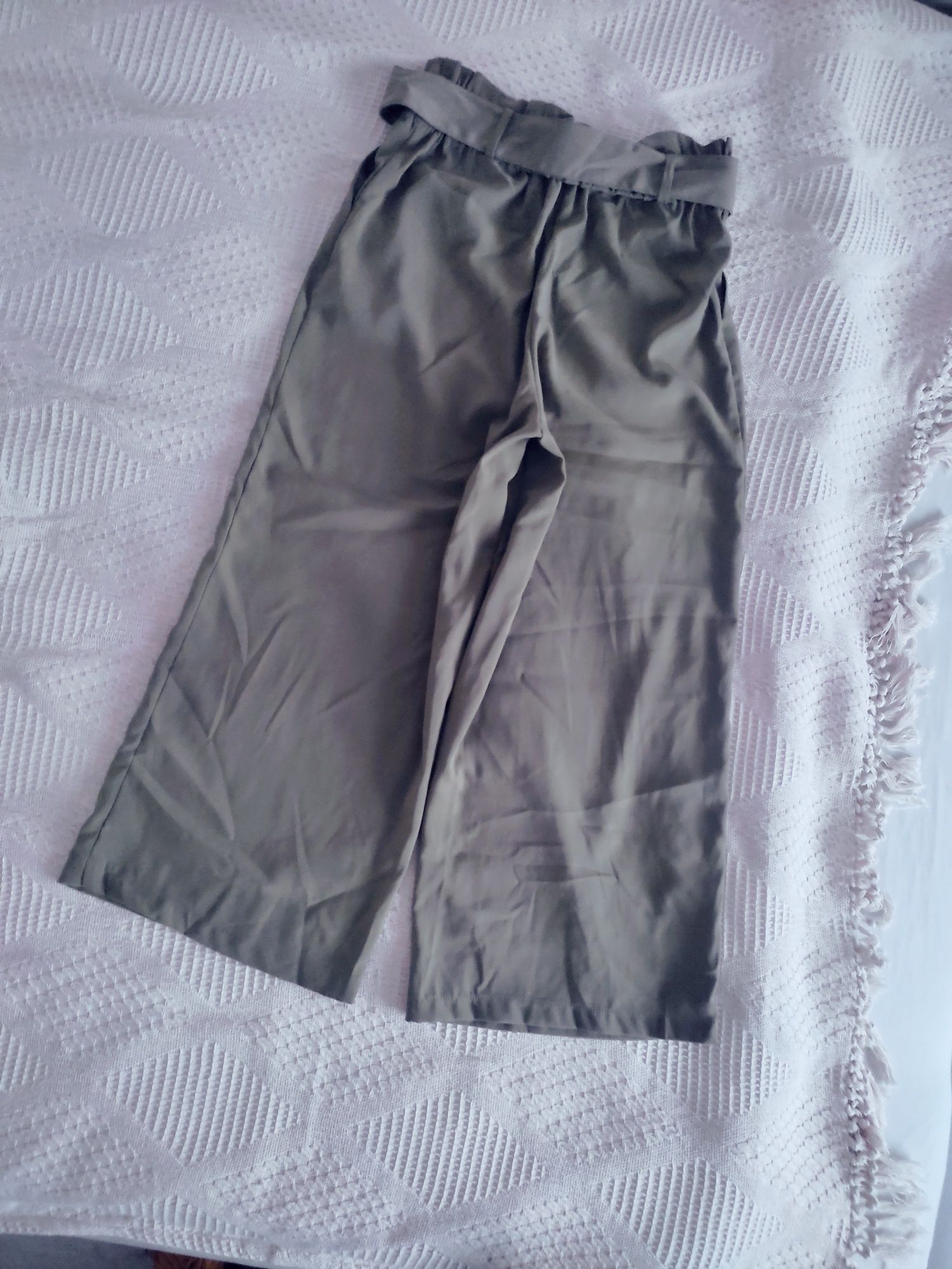 Szerokie spodnie culoty z paskiem roz 36