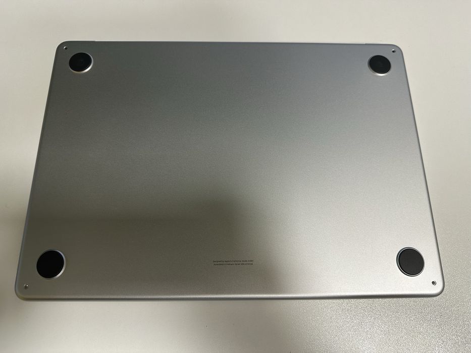 Кришка нижня MacBook Air 13.6 A2681 M2