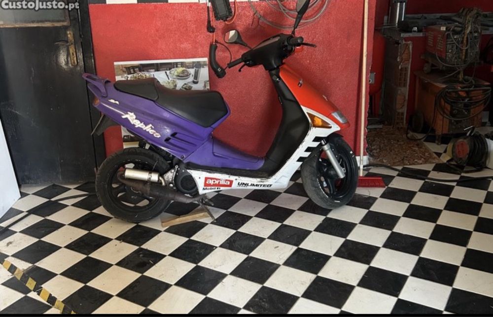 Scooter aprilia rs