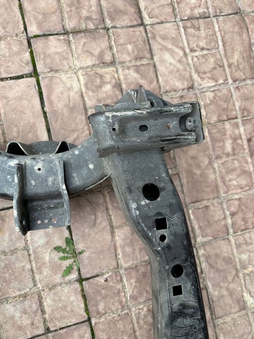 Подрамник/підрамник Dodge Charger/Challenger, Chrysler 300, 68185029AA