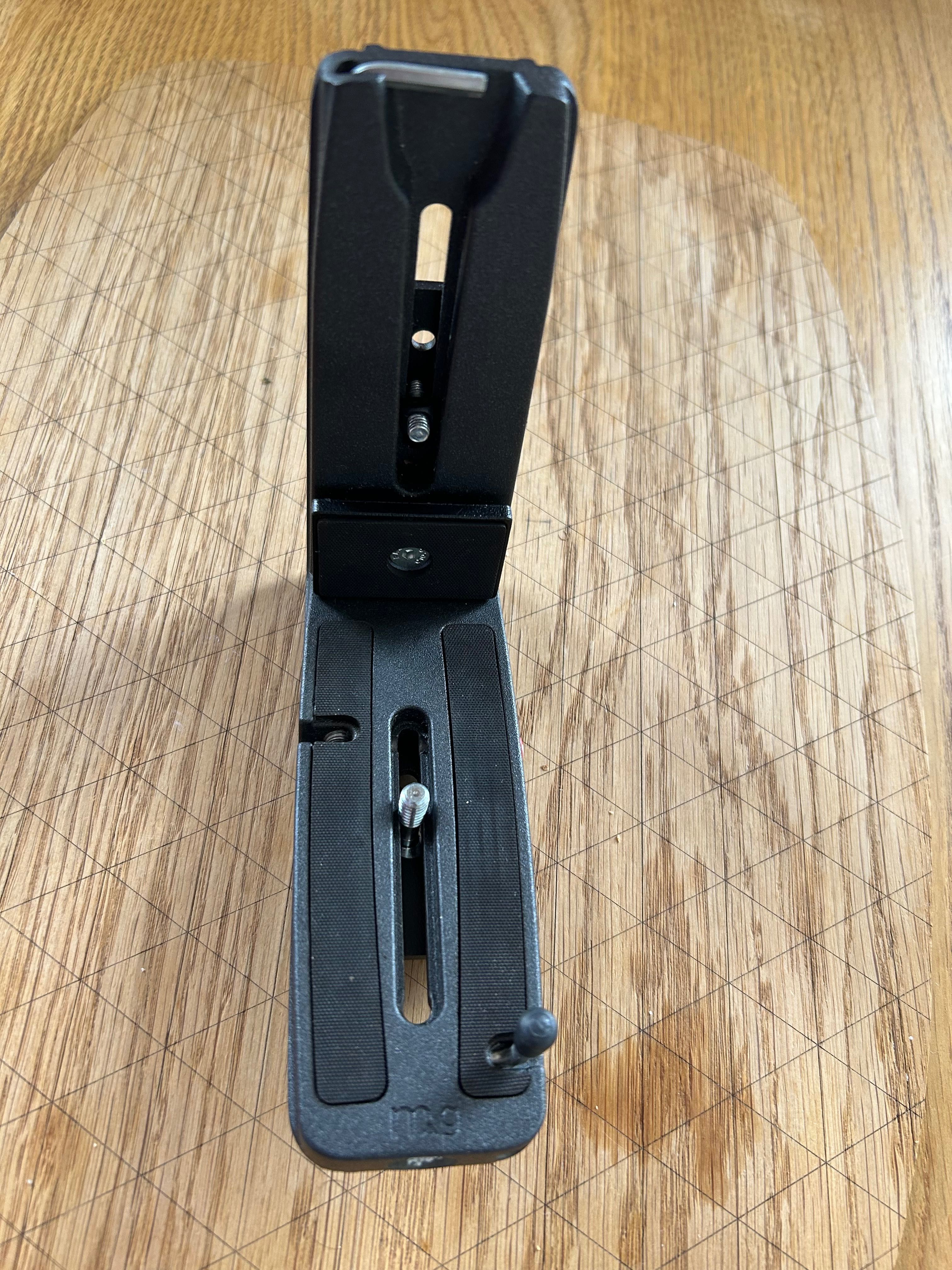 Manfrotto MS050M4-Q2 - Uchwyt kątowy L-Bracket z płytką RC2