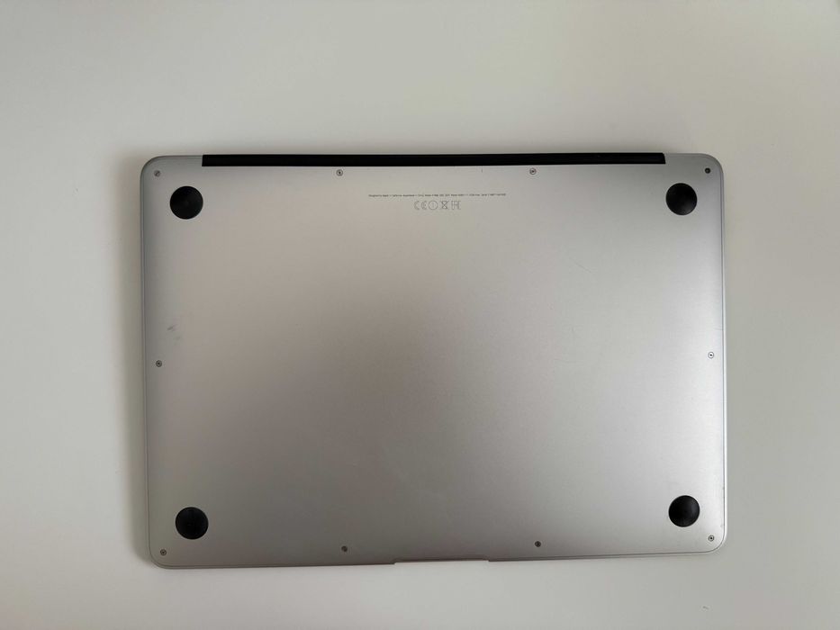 MacBook Air 13" (2015) | Używany
