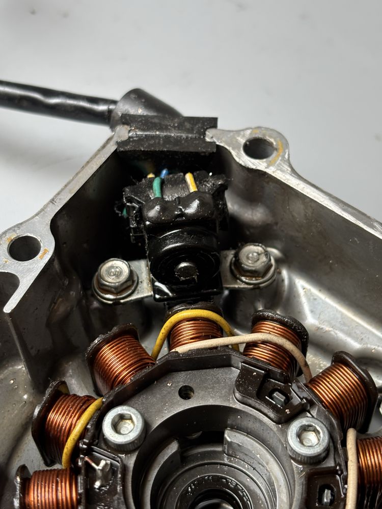 Stator Stojan Alternator Iskrownik HONDA CRF250 R 10-13