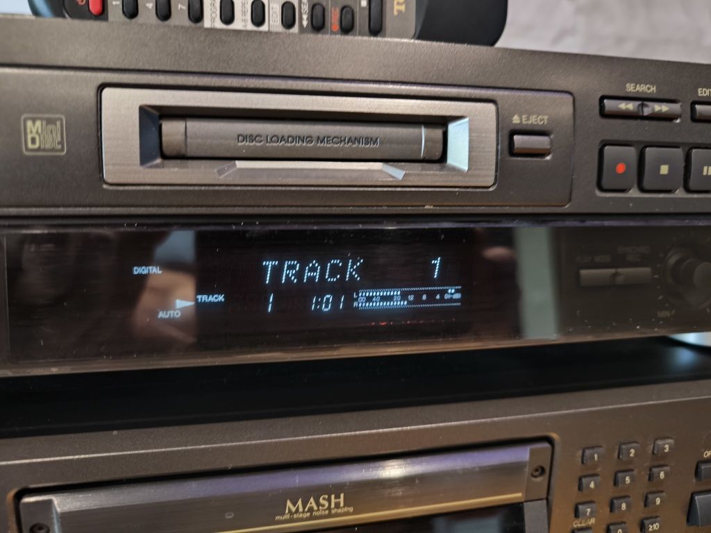 Odtwarzacz minidisc Technics SJ-MD100+pilot,jak nowy
