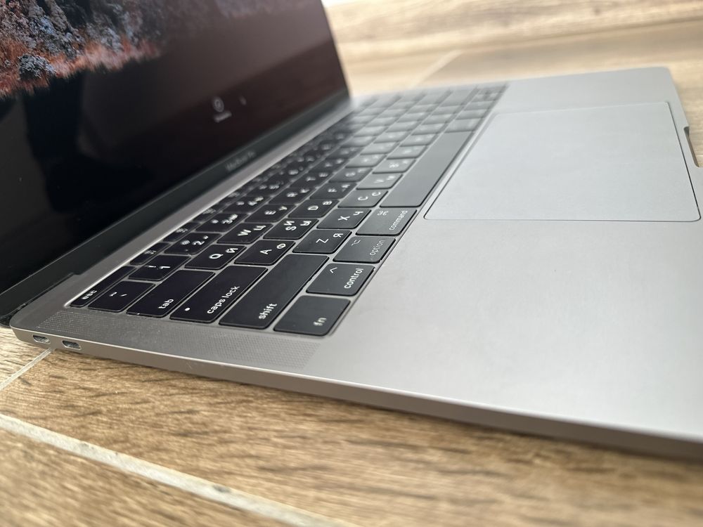 Apple MacBook Pro 13