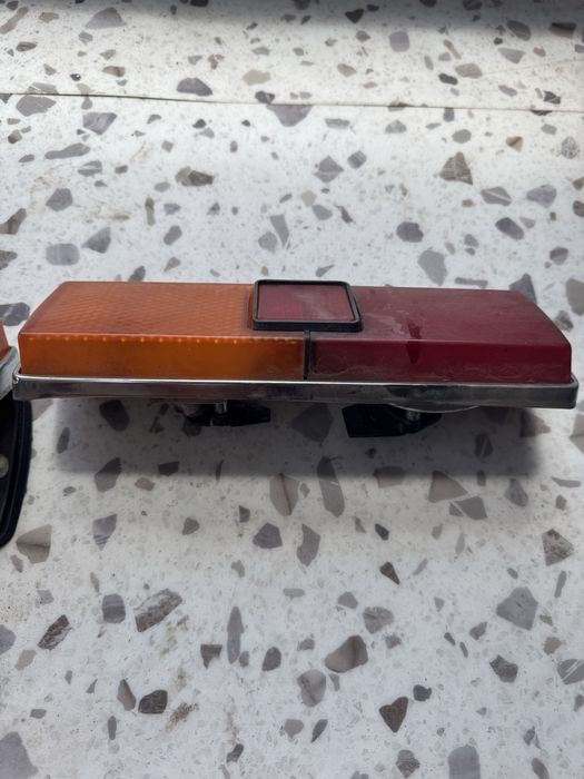 Продам задние фонари,подфарники на ВАЗ 2101/2102/21011/21013