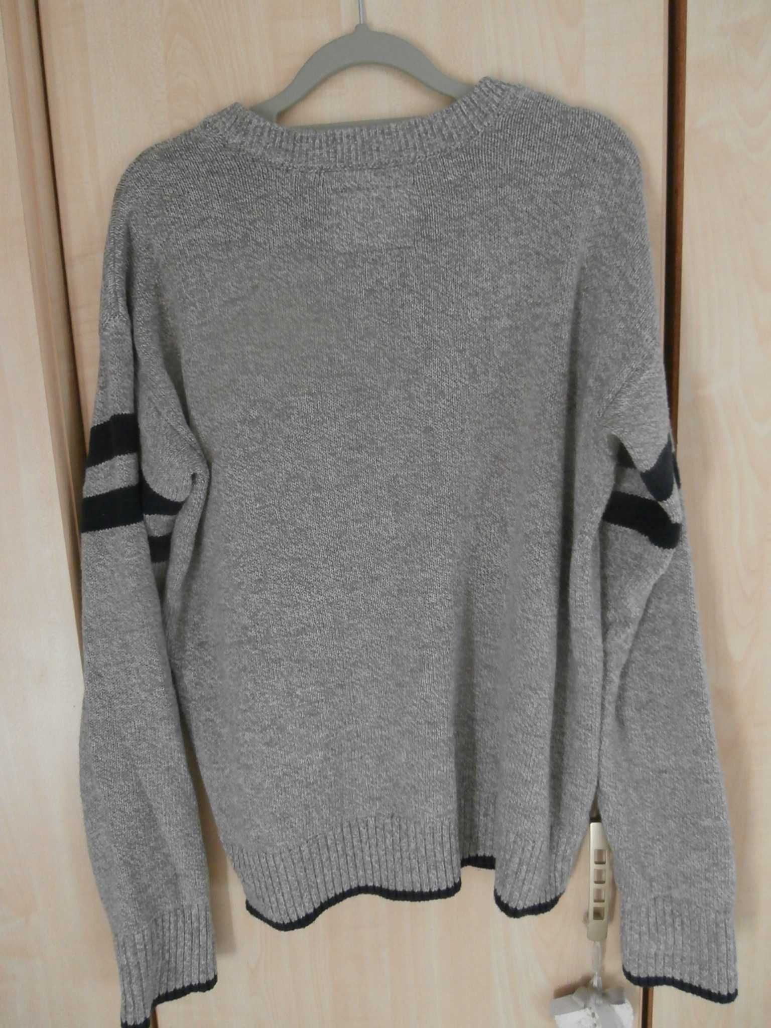 Sweter Abercrombie & Fitch  roz. S  bdb nowa cena 35 zł