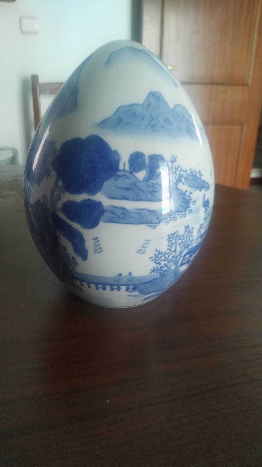 Ovo de porcelana chinesa