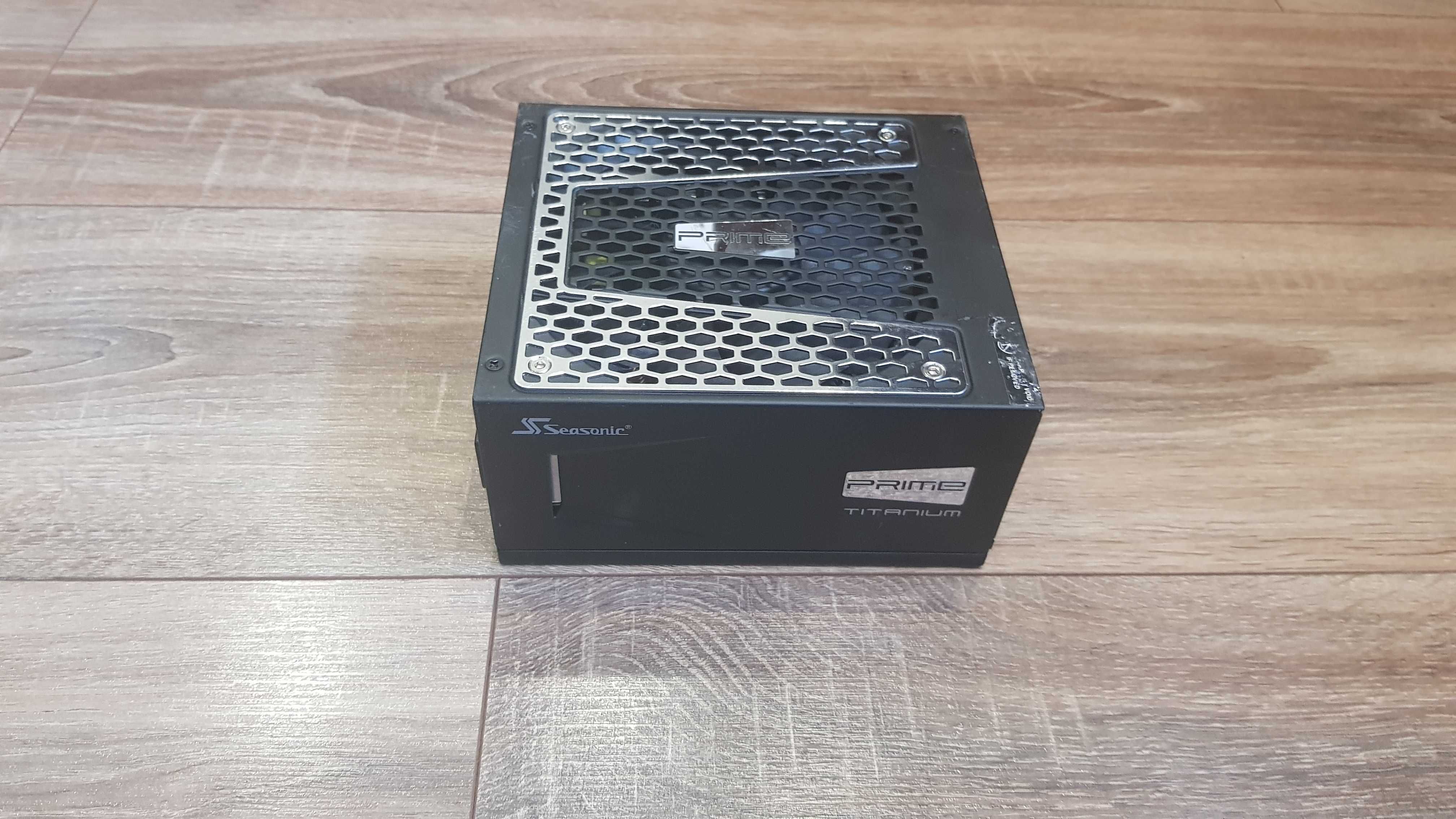 Блок живлення SeaSonic Prime Titanium 650W