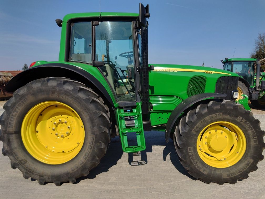 Ciągnik JOHN DEERE,6820 Premium TUZ+WOM Pneumatyka FINANSOWANIE!
