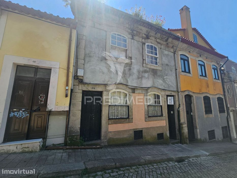 Moradia - vista panorâmica sobre o rio Douro