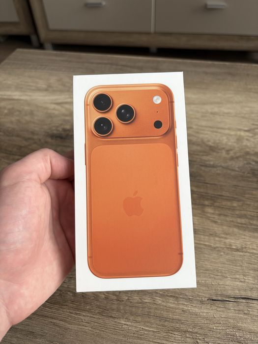 Айфон IPhone 17 Pro 256 Cosmic Orange Neverlock, НОВЫЙ!