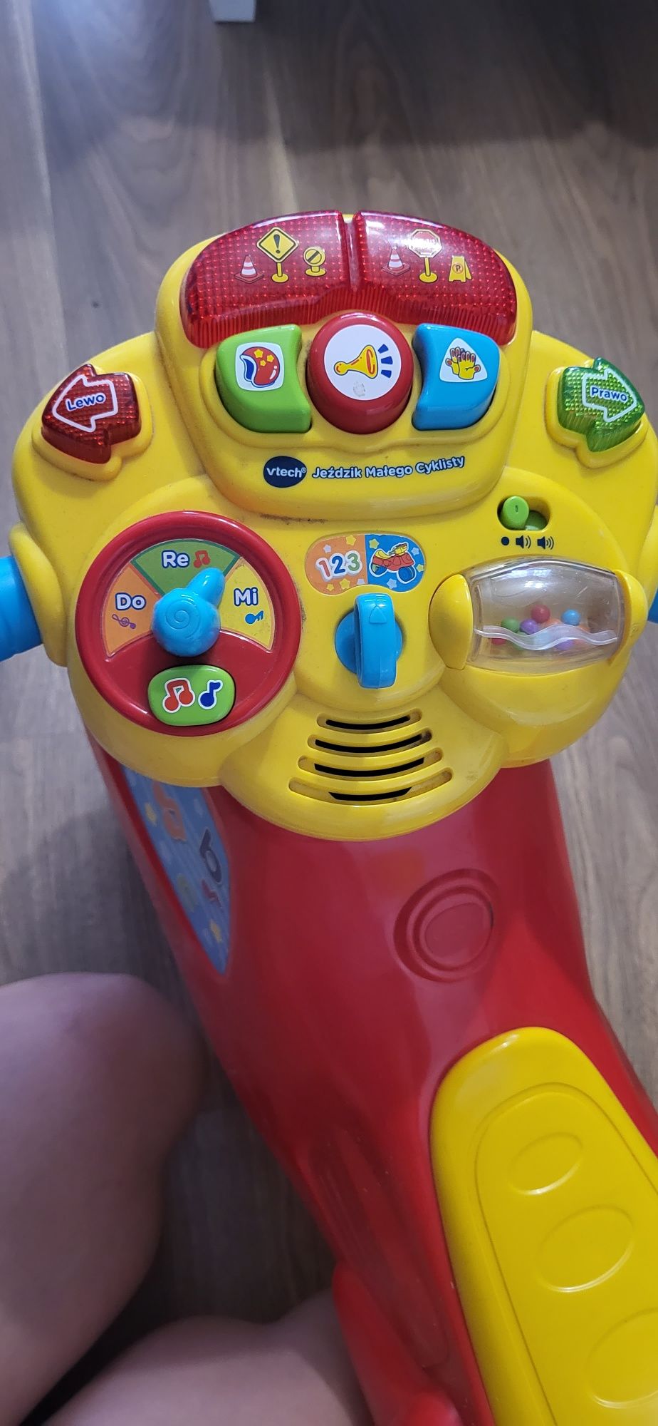 Motorek Vtech z dźwiękami