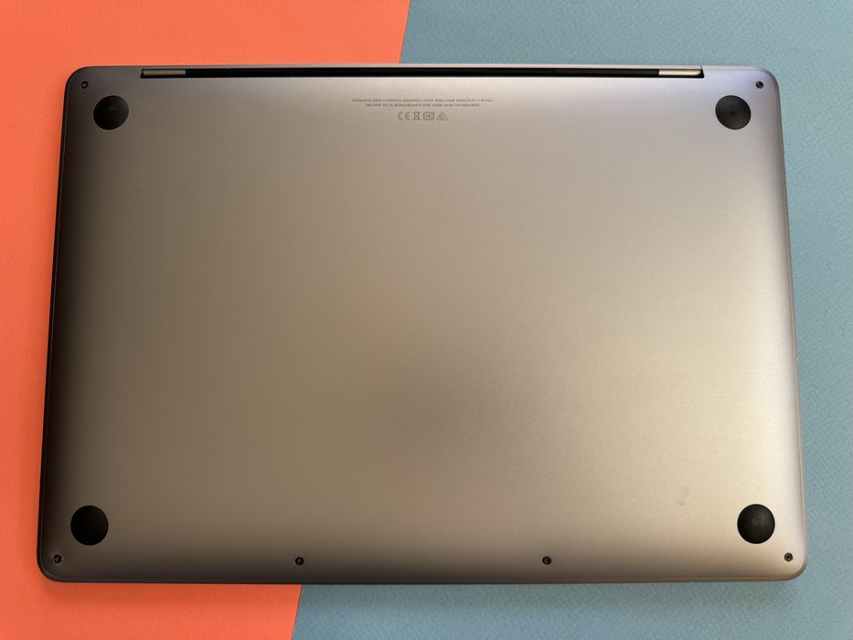 Apple Macbook Pro M1 13” A2338 2020 Space Gray 8/256gb Без блокувань