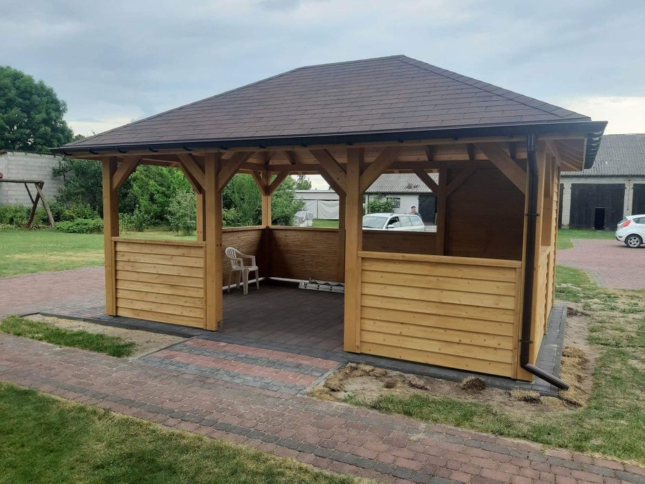 Altanka, wiata, zadaszenie, plac zabaw, sauna.