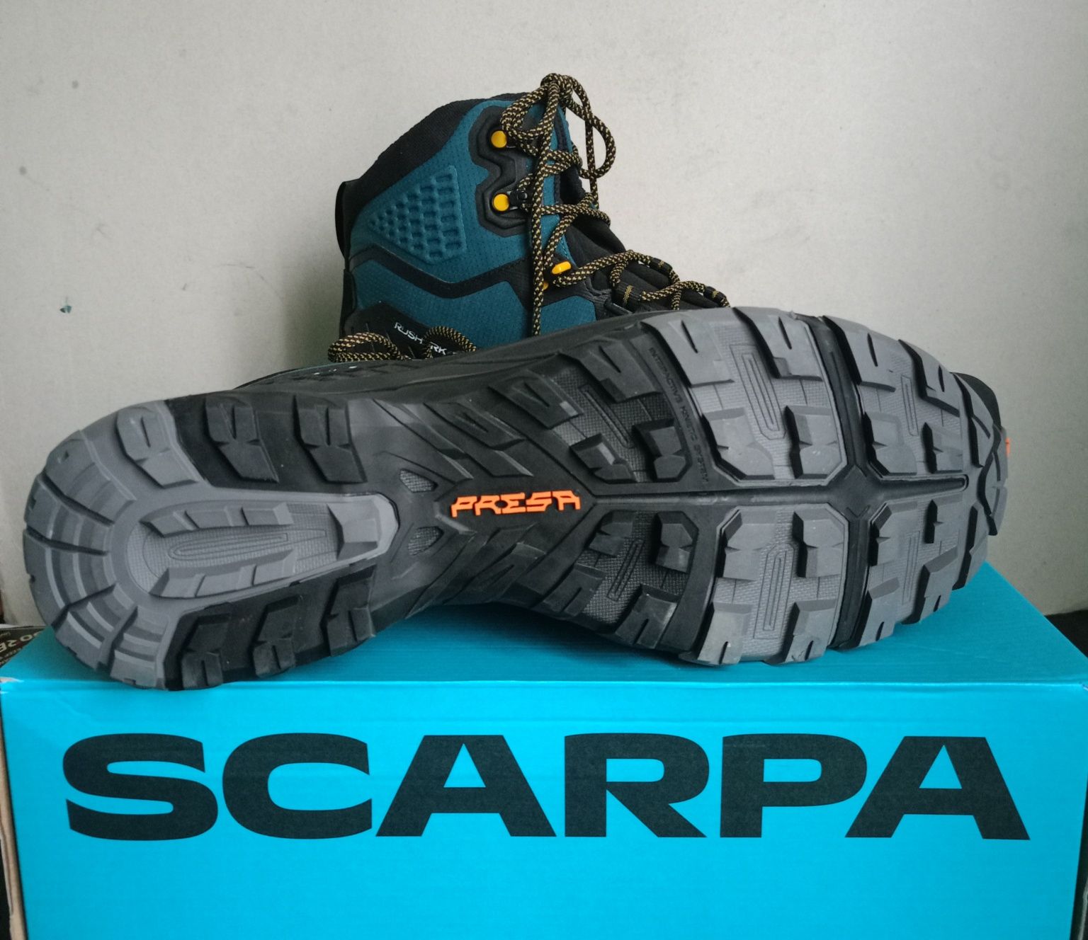 Scarpa rush trek LT gtx buty trekkingowe nowe 45,5