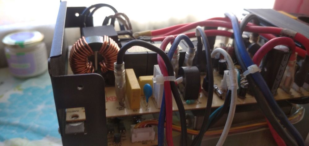 ИБП PowerCom 1500