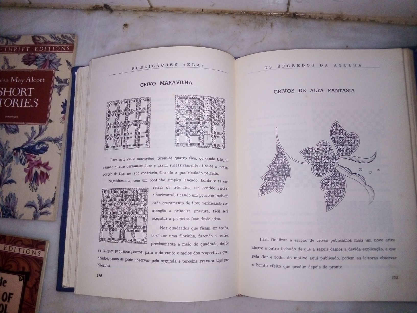Livro Antigo Os Segredos da Agulha
