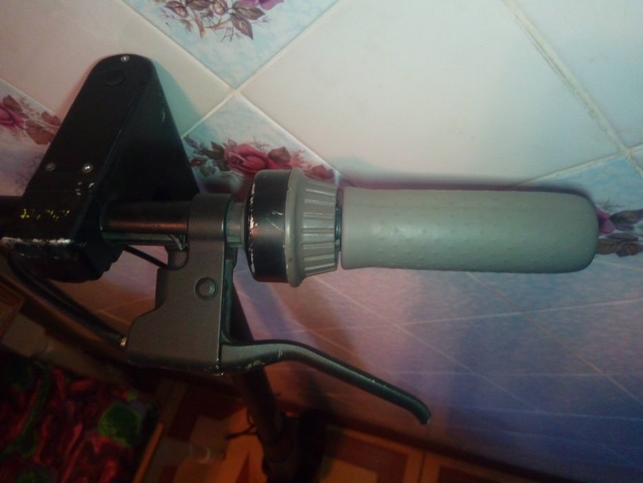 Segway Ninebot G30 MAX рулевая колонка в сборе.