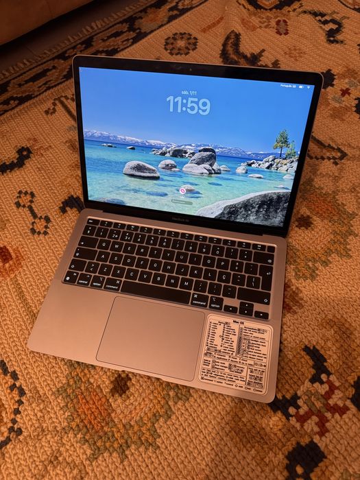 Apple Macbook M1 2020